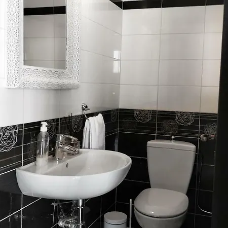 דירה Elegant 2 Bedroom In The Heart Of *