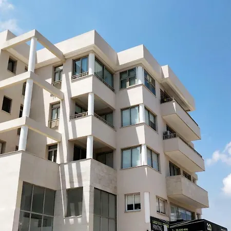 Elegant 2 Bedroom In The Heart Of Daire